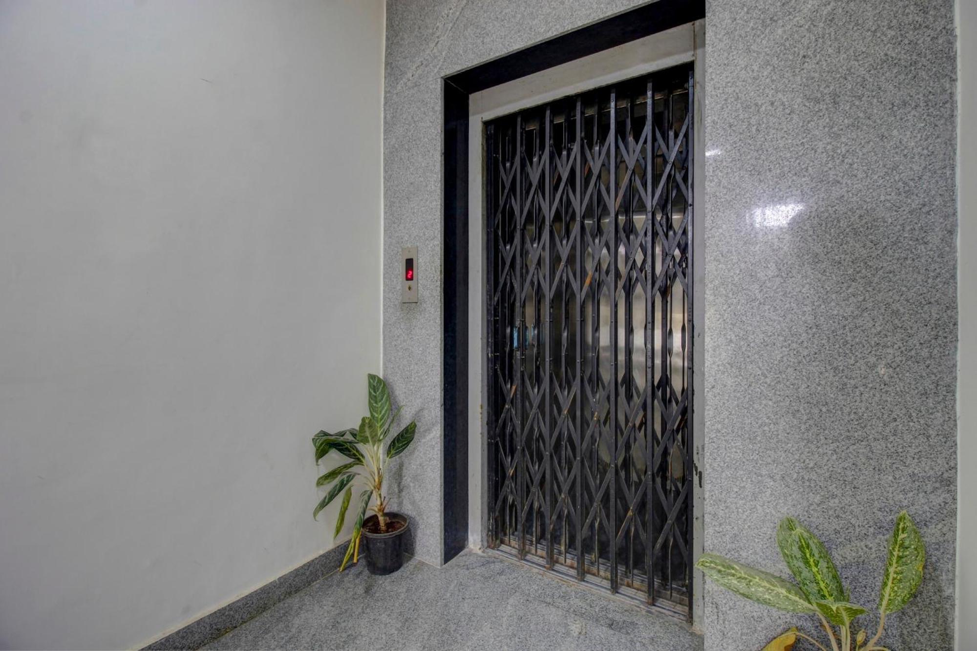 Hotel O Stay U Like Hotel'S Hajdarabad Zewnętrze zdjęcie