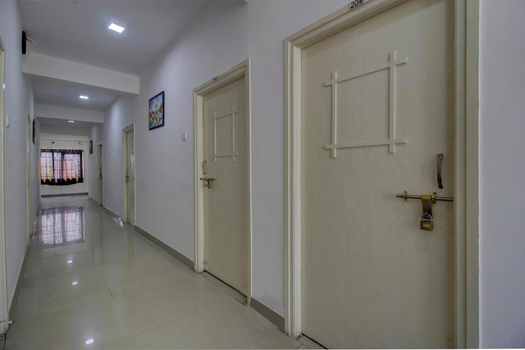 Hotel O Stay U Like Hotel'S Hajdarabad Zewnętrze zdjęcie
