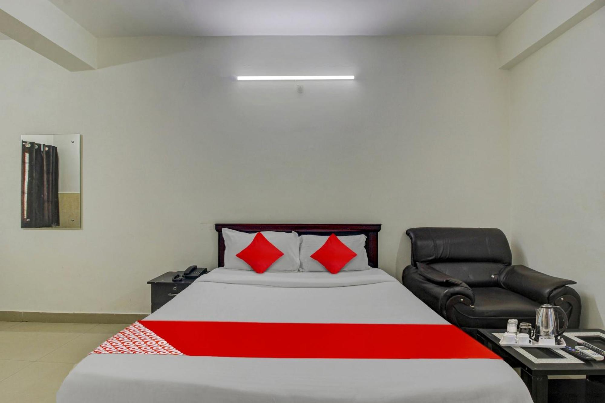 Hotel O Stay U Like Hotel'S Hajdarabad Zewnętrze zdjęcie